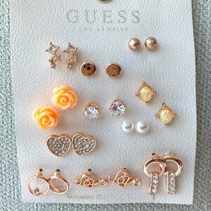 Guess stud earrings set